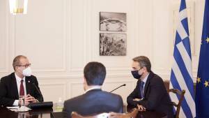 Μητσοτάκης: Χρησιμοποιούμε όλα τα εργαλεία για την αύξηση των εμβολιασμών