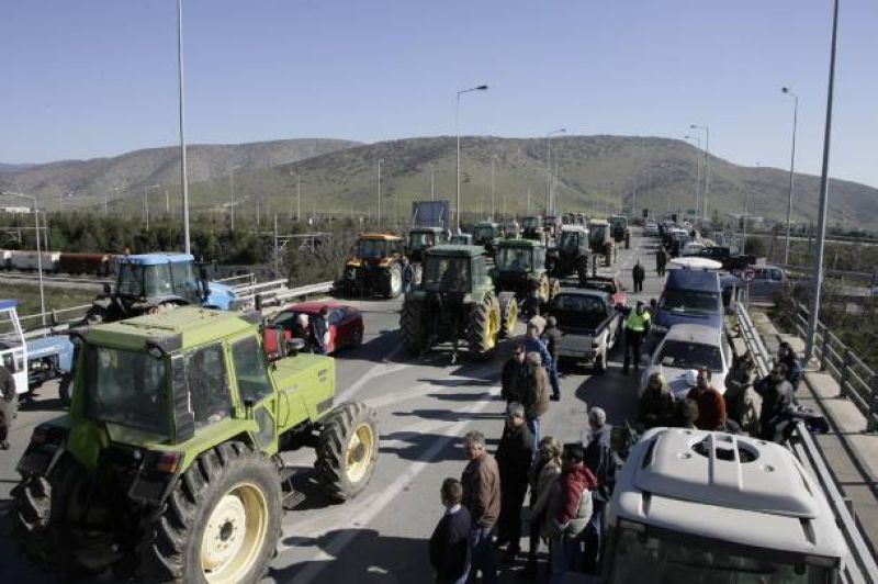 Ενισχύουν τις κινητοποιήσεις τους οι αγρότες - Σύσκεψη στο Μέγαρο Μαξίμου
