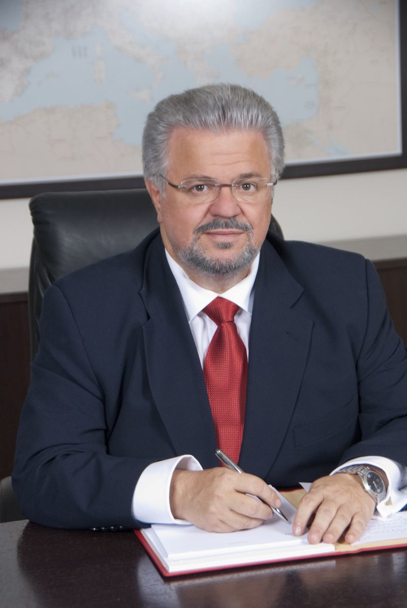 ΑΔΜΗΕ: Με παρέμβαση Γιαρέντη ζεστά 135 εκατ. ευρώ για τη διασύνδεση των Κυκλάδων