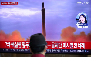 Β.Κορέα: Εκτόξευσε βαλλιστικό πύραυλο πάνω απ’την Ιαπωνία-«Σκαρφαλώνουν» οι αμυντικές μετοχές