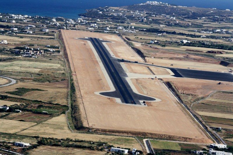 Βασιλάκης: Σημαντικά οφέλη στο Δημόσιο από το αεροδρόμιο Πάρου