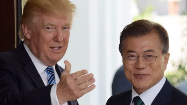 Πρόεδρος Ν. Κορέας: Νόμπελ Ειρήνης στον Τραμπ!