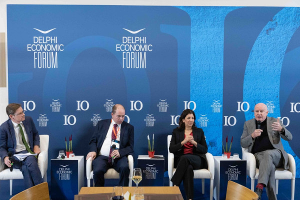 Alec Russell, Συντάκτης Διεθνούς Ρεπορτάζ, Financial Times - Matthew Boyle, Επικεφαλής Γραφείου Ουάσιγκτον, Breitbart News - Leslie Vinjamuri, Director, US and Americas programme, Chatham House - Gerard Baker, Αρχισυντάκτης, The Wall Street Journal