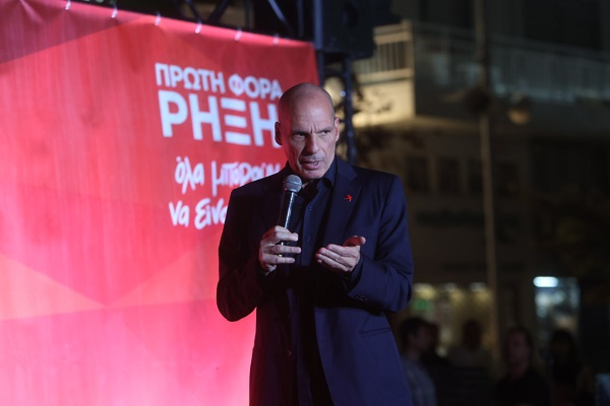 Βαρουφάκης: Μητσοτάκης και Τσίπρας θα την κάψουν την απλή αναλογική