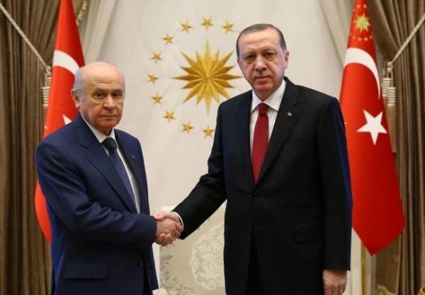 Τουρκία: Πρόωρες εκλογές ζητά ο Μπαχτσελί- Συνάντηση με Ερντογάν