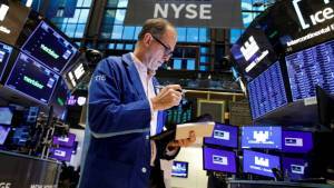 Στοπ στο σερί των ρεκόρ για τη Wall Street