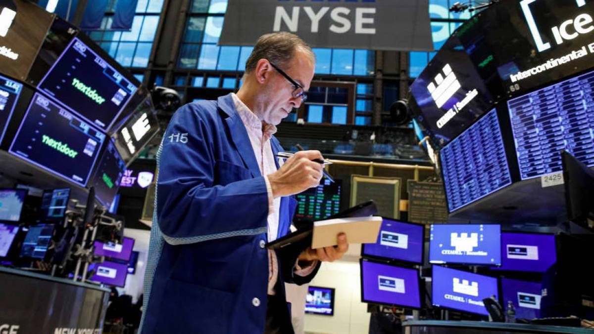 Στοπ στο σερί των ρεκόρ για τη Wall Street
