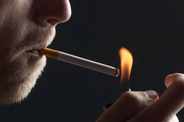 Νέα παρέμβαση της Ελληνικής Αντικαρκινικής Εταιρείας για το κάπνισμα