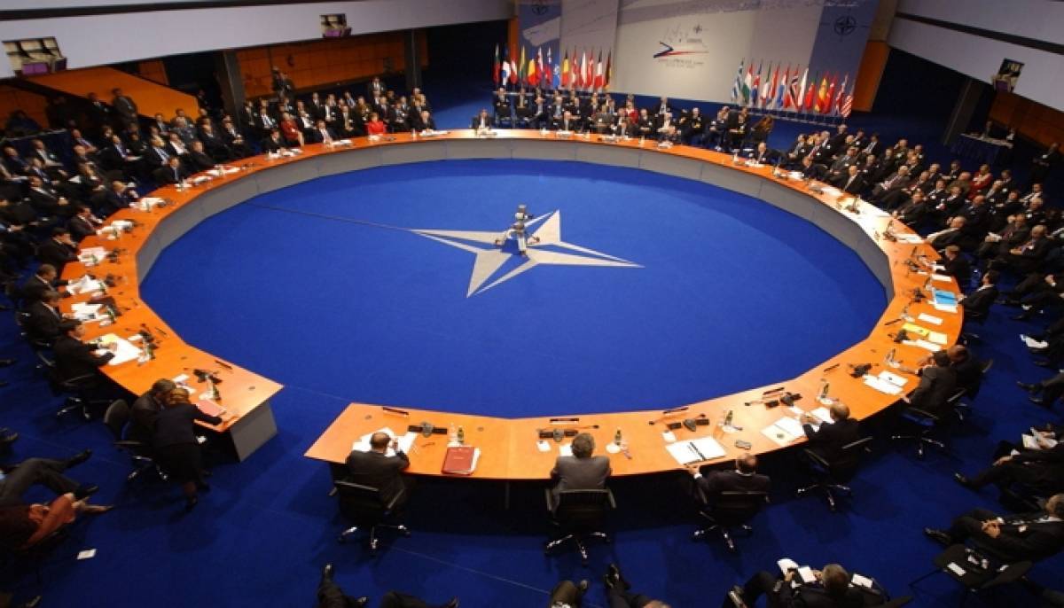 Κάλεσμα ΝΑΤΟ σε ΠΓΔΜ για ενταξιακές συνομιλίες