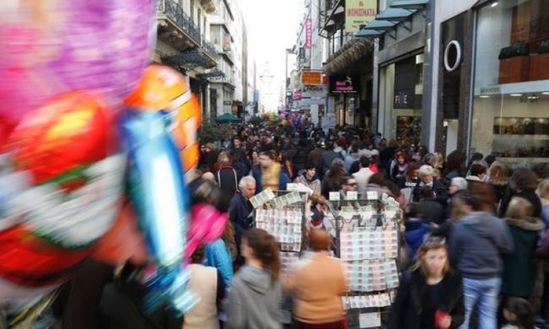 Πότε αρχίζει το εορταστικό ωράριο για το Πάσχα