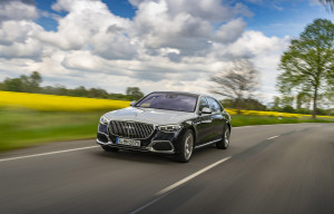 Mercedes-Benz: κατακτά την πρώτη θέση στην κατηγορία των premium επιβατικών αυτοκινήτων στη χώρα μας.