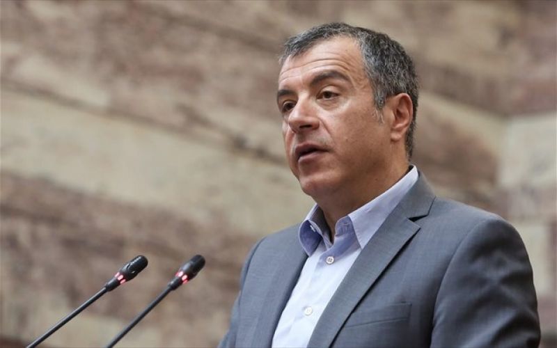 Θεοδωράκης: Η χώρα έχει ανάγκη από λύσεις και όχι από χαρακώματα
