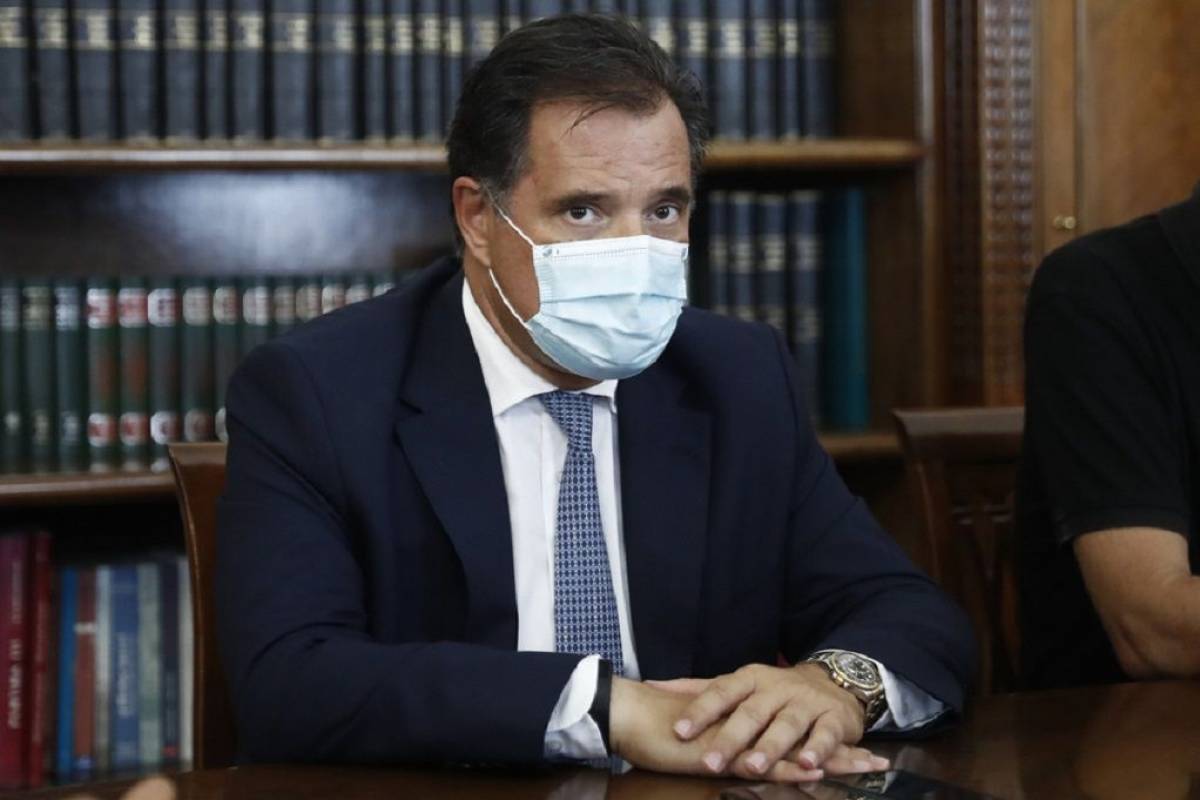 Γεωργιάδης: Άνοιγμα του λιανεμπορίου σε «ζώνες» χαμηλής επικινδυνότητας