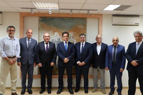 «Εποικοδομητική συζήτηση» είχαν Γεωργιάδης και ΕΒΕΠ