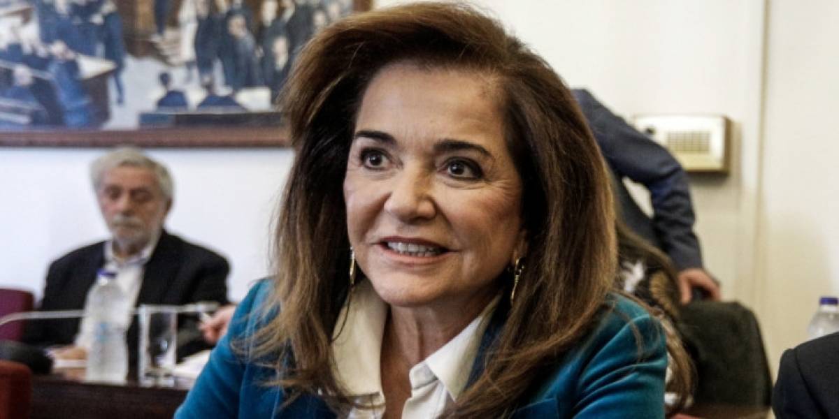 Μπακογιάννη: Ο πρωθυπουργός έχει την άνεση να σηκώσει πολλά τηλέφωνα