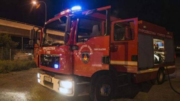 Φωτιά στο παλιό εργοστάσιο της ΑΓΝΟ