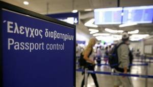 Πτήσεις: Δύο κατηγορίες επιβατών-Τι ισχύει για τεστ και καραντίνα