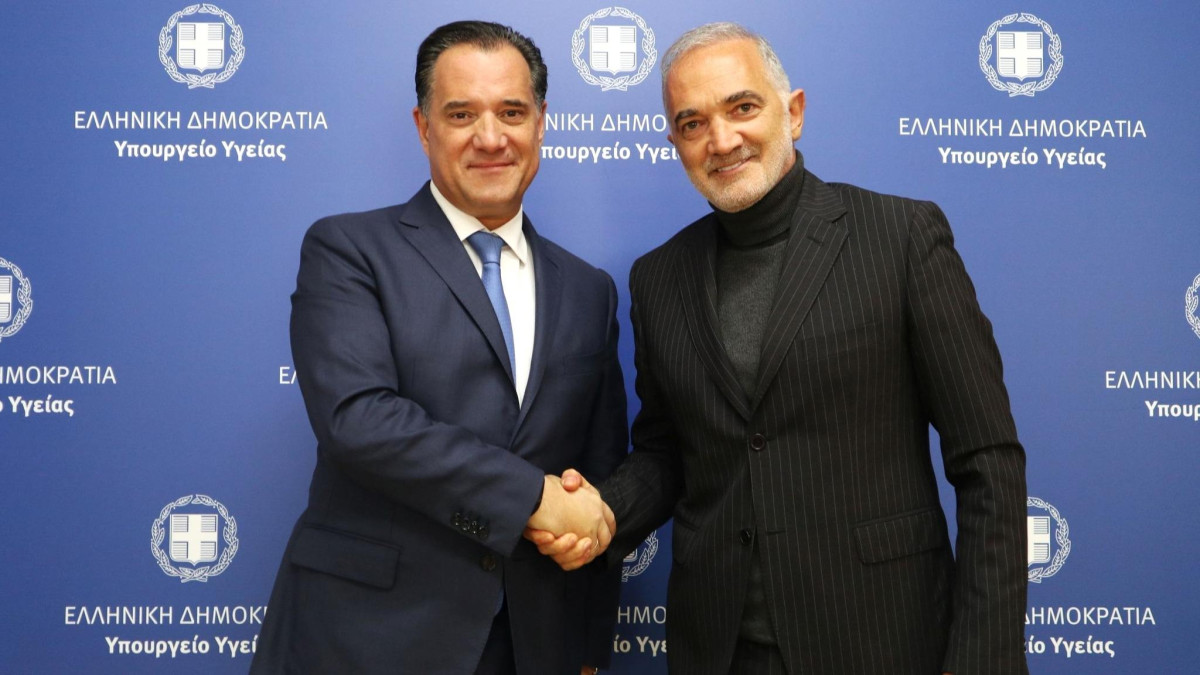 Γεωργιάδης vs Σαλμάς: Σφοδρή πολιτική σύγκρουση για τα νοσοκομειακά απόβλητα