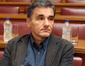Τσακαλώτος: Μέχρι τελευταία στιγμή υπάρχει άγχος, πιέσεις, κόκκινες γραμμές