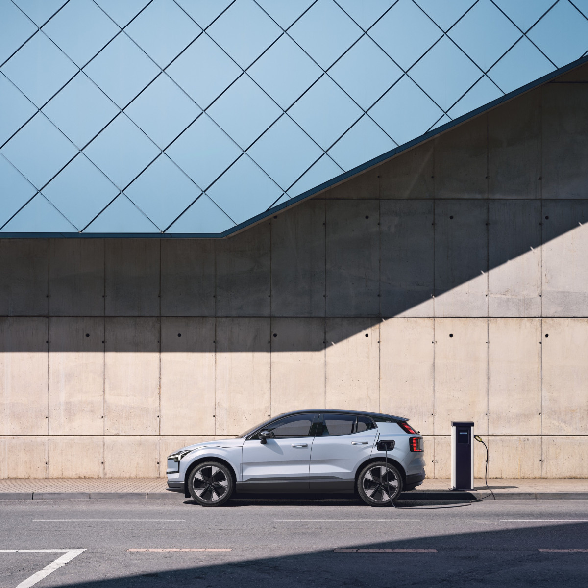 Το Volvo Cars Tech Fund επενδύει στο start-up ηλεκτρονικών ισχύος Leadrive