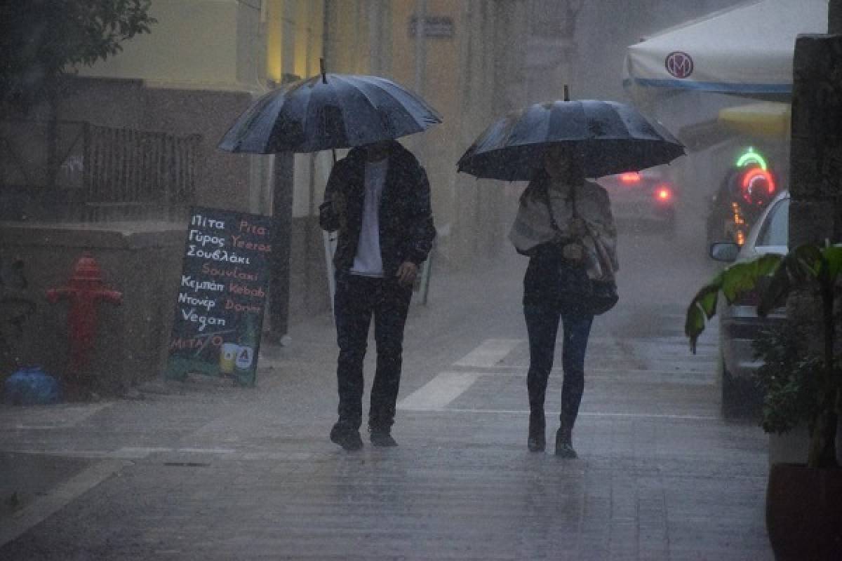 Σε κλοιό κακοκαιρίας η χώρα τα επόμενα 24ωρα