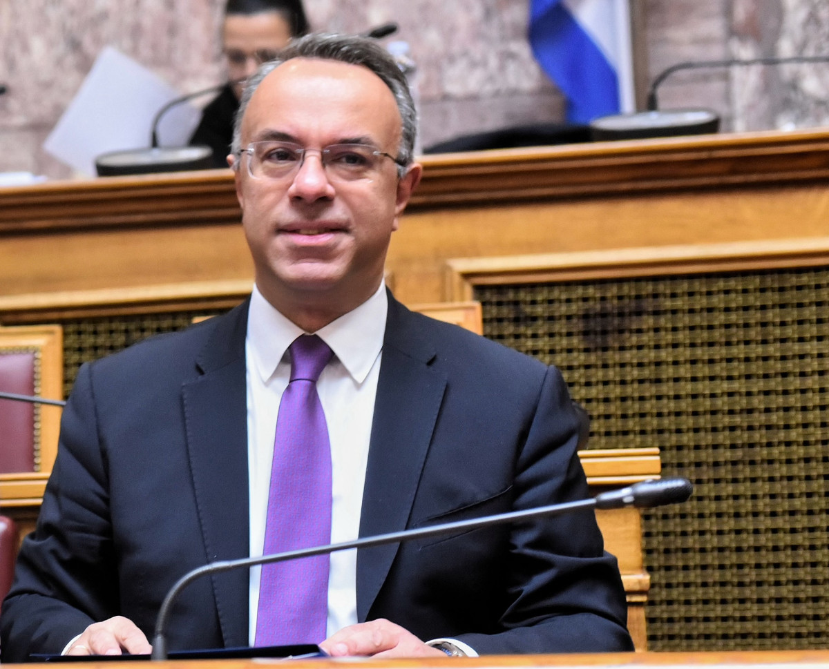 Προς υπογραφή δύο συμβάσεις για προμήθεια 300 λεωφορείων φυσικού αερίου