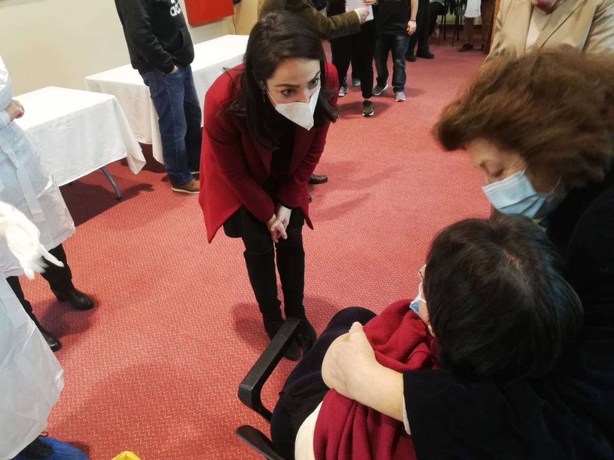 Σε εμβολιασμό Ατόμων με Αναπηρία παρευρέθη η Δόμνα Μιχαηλίδου