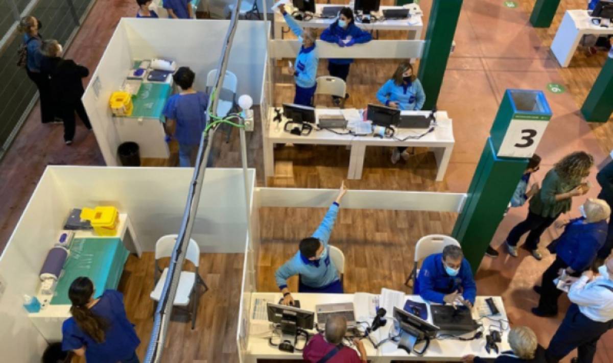 Πρωτιές στους εμβολιασμούς σημειώνει η Ισπανία