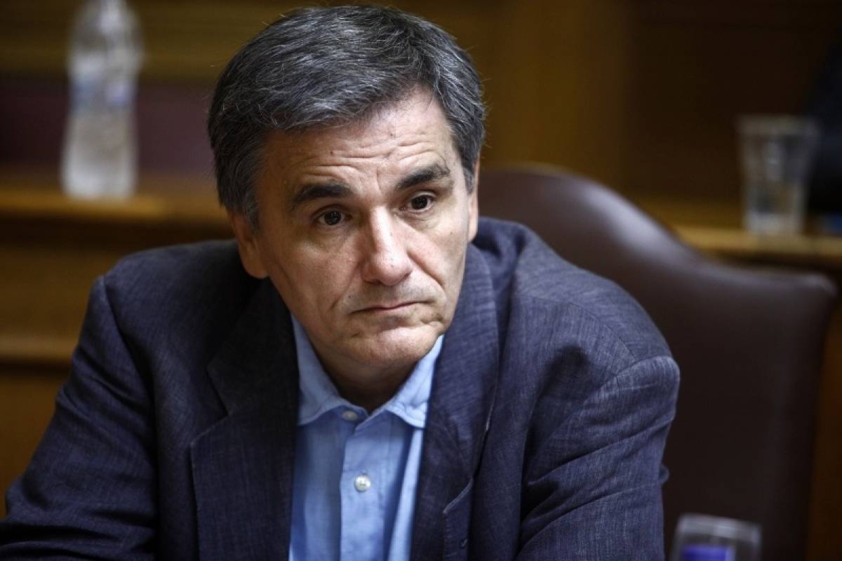 Στις 120 δόσεις ποντάρει η κυβέρνηση για αλλαγή κλίματος – Στη ζυγαριά αφορολόγητο–μειώσεις φόρων