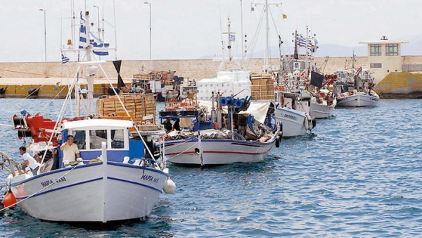 Νέα μέτρα για τους αλιείς προ των πυλών – Τι εξετάζει η κυβέρνηση για καύσιμα και δίχτυα