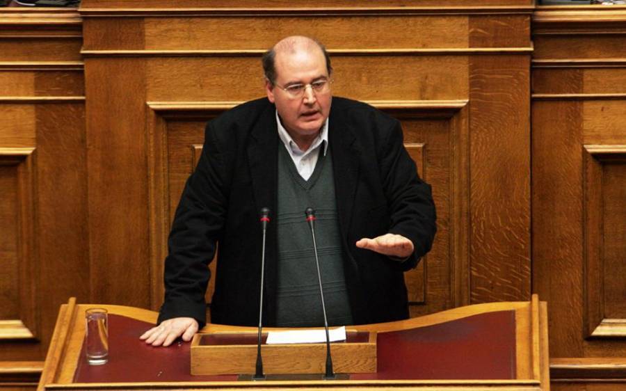 Φίλης: Από αύριο χιλιάδες παιδιά θα δουν τα μηχανογραφικά κλειστά