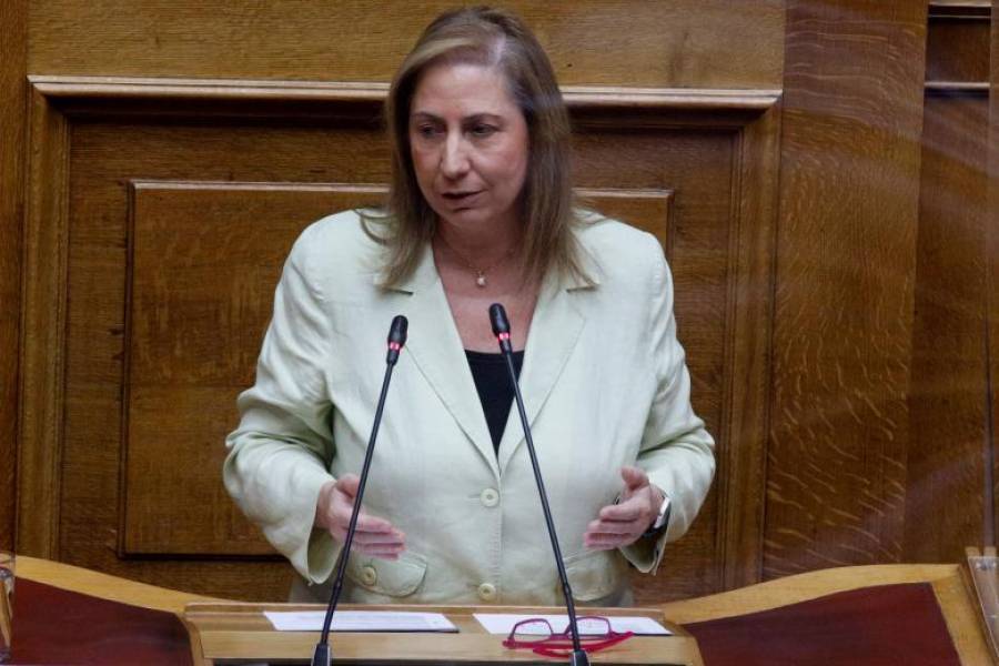 Ξενογιαννακοπούλου: Πολιτική σκοπιμότητα στις επιθέσεις του Χατζηδάκη κατά του ΕΦΚΑ