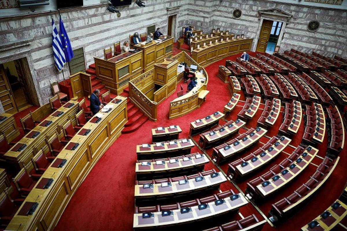 Με ευρεία πλειοψηφία κυρώθηκαν οι συμφωνίες αεροπορικών υπηρεσιών