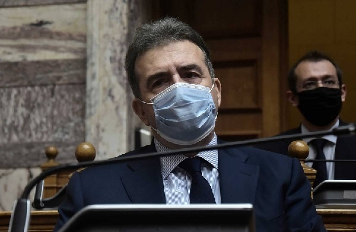 Χρυσοχοΐδης: Σε εφαρμογή το σχέδιο με πεζές και εποχούμενες περιπολίες