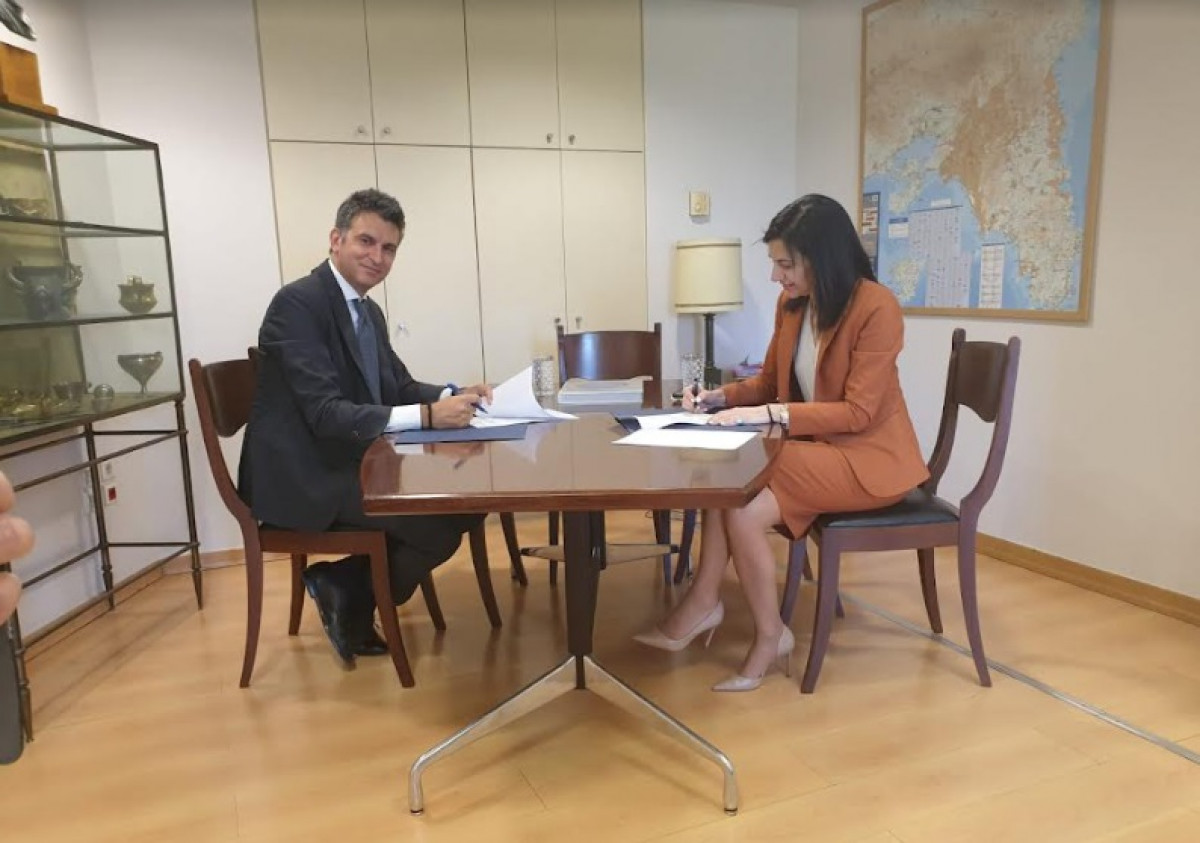 Μνημόνιο συνεργασίας ΥΠΑΝ και Υπουργείου Τουρισμού για έργα στον τουρισμό