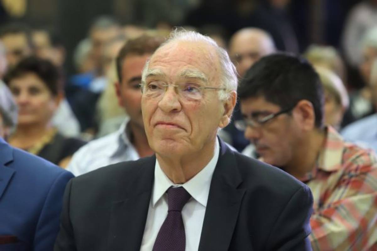 Αποσωληνώθηκε ο Βασίλης Λεβέντης- Η κατάσταση της υγείας του