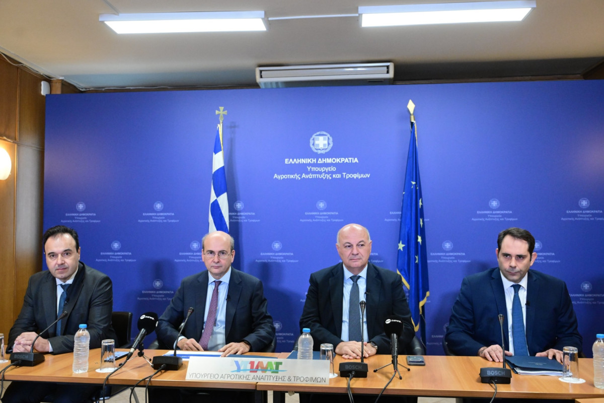 Αναλυτικά τα μέτρα για τους αγρότες: Στα 8,5 λεπτά/kwh μειώνεται το αγροτικό ρεύμα, αρνητική η πρώτη αντίδραση στα μπλόκα