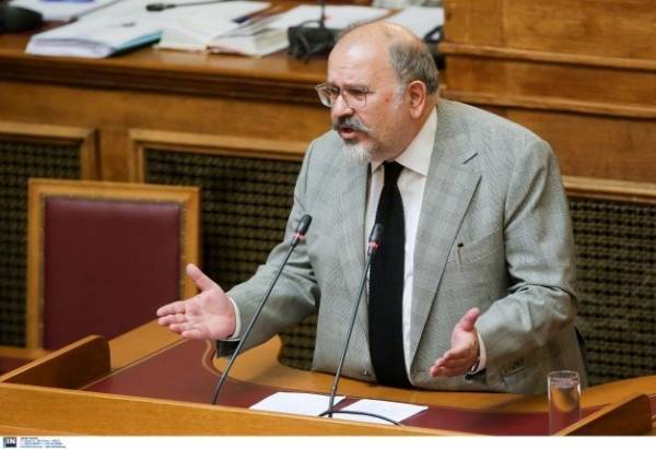 Ν.Ξυδάκης για «Σκοπιανό»: Ν'ακούσουμε τους τρεις Πρωθυπουργούς που ήθελαν λύση