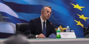 Τελεσίγραφο Σταϊκούρα στις τράπεζες: Αυξήστε άμεσα τα επιτόκια καταθέσεων
