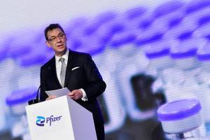 Μπουρλά: Είμαστε στο τελευταίο κύμα της πανδημίας με τόσους περιορισμούς