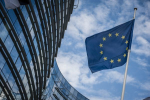 Βρυξέλλες: Ισχυρότερη απ' το αναμενόμενο η ΕΕ - Ανάπτυξη παρά τους δασμούς Τραμπ