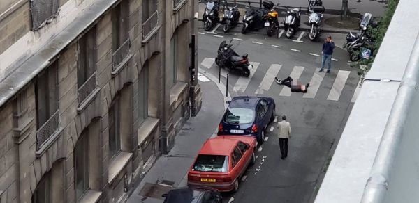 Ένας νεκρός από επίθεση με μαχαίρι στο Παρίσι-Νεκρός και ο δράστης