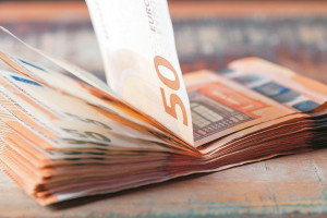 Τι ισχύει για το δώρο Πάσχα των εργαζόμενων ιδιωτικού τομέα