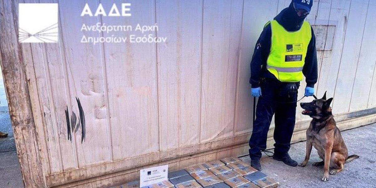 ΑΑΔΕ: Δεσμεύτηκαν 15.000 φιάλες αλκοολούχων με παραποιημένες συσκευασίες