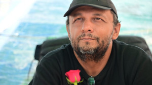 Επέστρεψε στο Σύνταγμα ο Πάνος Ρούτσι - Καθάρισε το σημείο η ομάδα «Μέχρι τέλους»