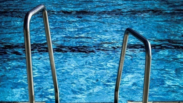Τραγωδία στη Σαντορίνη: 6χρονο αγοράκι πνίγηκε σε πισίνα ξενοδοχείου - Τρεις συλλήψεις
