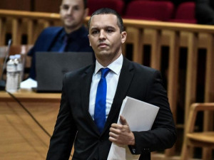 Κατέθεσε την υποψηφιότητά του για το Δήμο Αθηναίων ο Κασιδιάρης