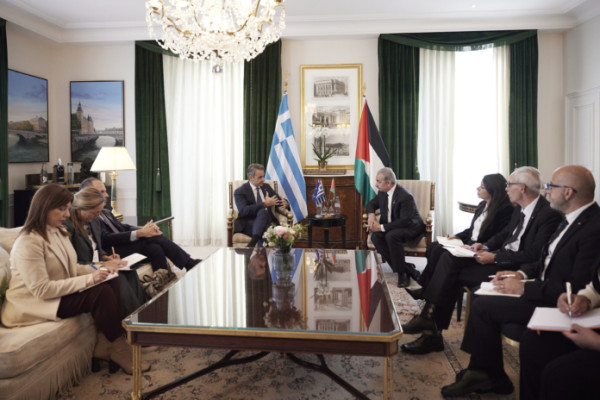 Μητσοτάκης σε Παλαιστίνιο πρωθυπουργό: Έτοιμοι να συνδράμουμε με ανθρωπιστική βοήθεια