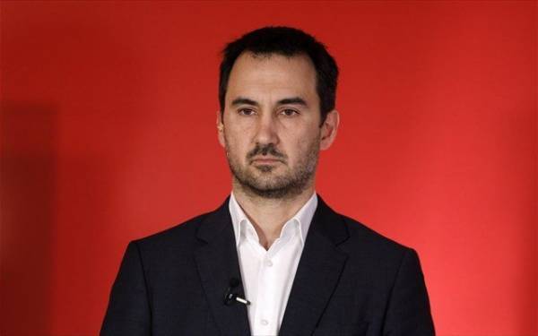 Χαρίτσης: Η ελληνική κοινωνία οδηγείται σε ραγδαία φτωχοποίηση