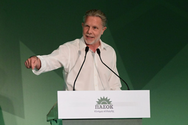 Γερουλάνος: Τρεις συνθήκες για να φτάσει το ΠΑΣΟΚ στην αυτοδυναμία